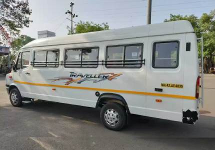 12 Seater Tempo Traveller
