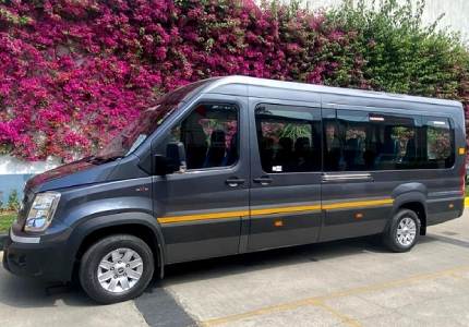 17 Seater Urbania Traveller