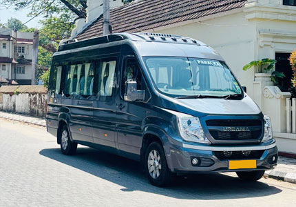 17 Seater Urbania Traveller